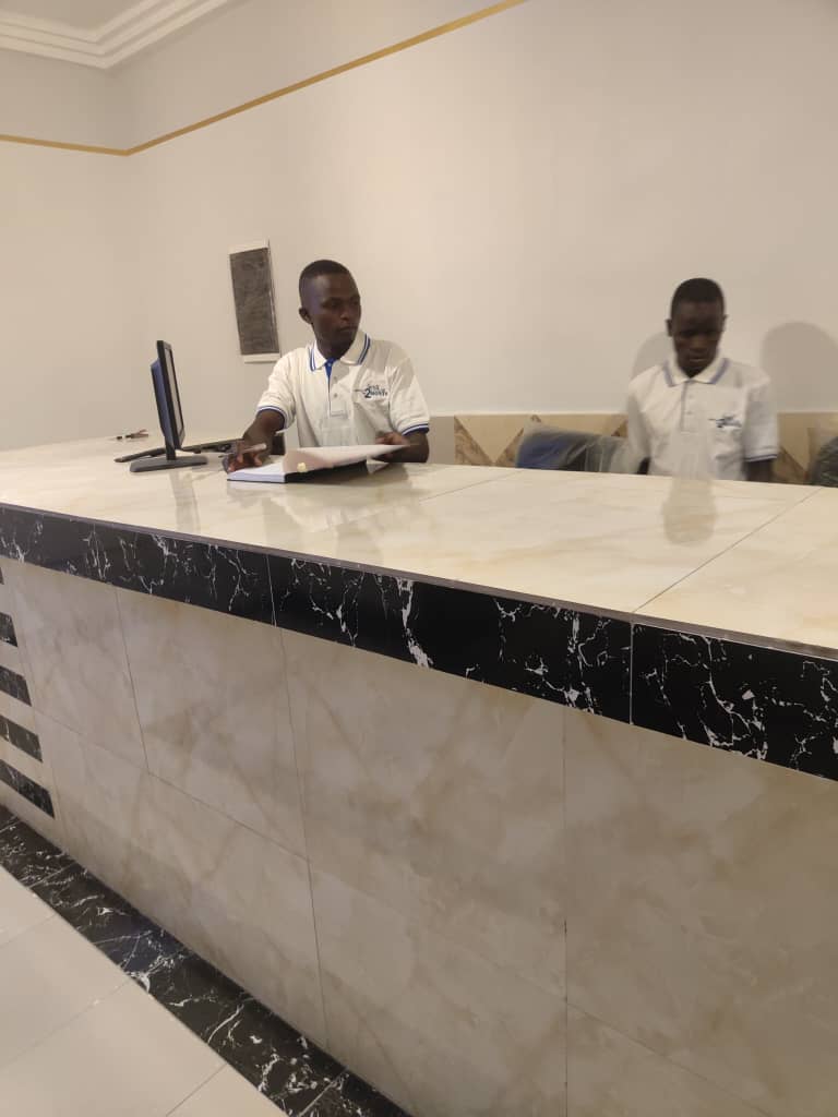 Personnel d'accueil